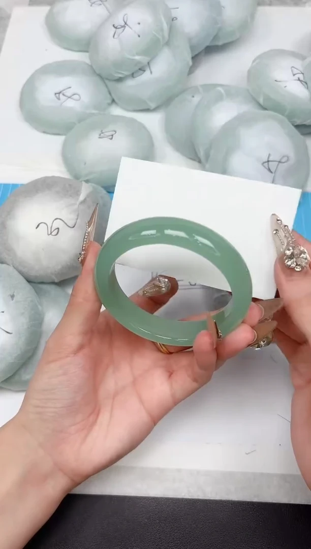 石英质玉手镯未镶嵌58-57.1