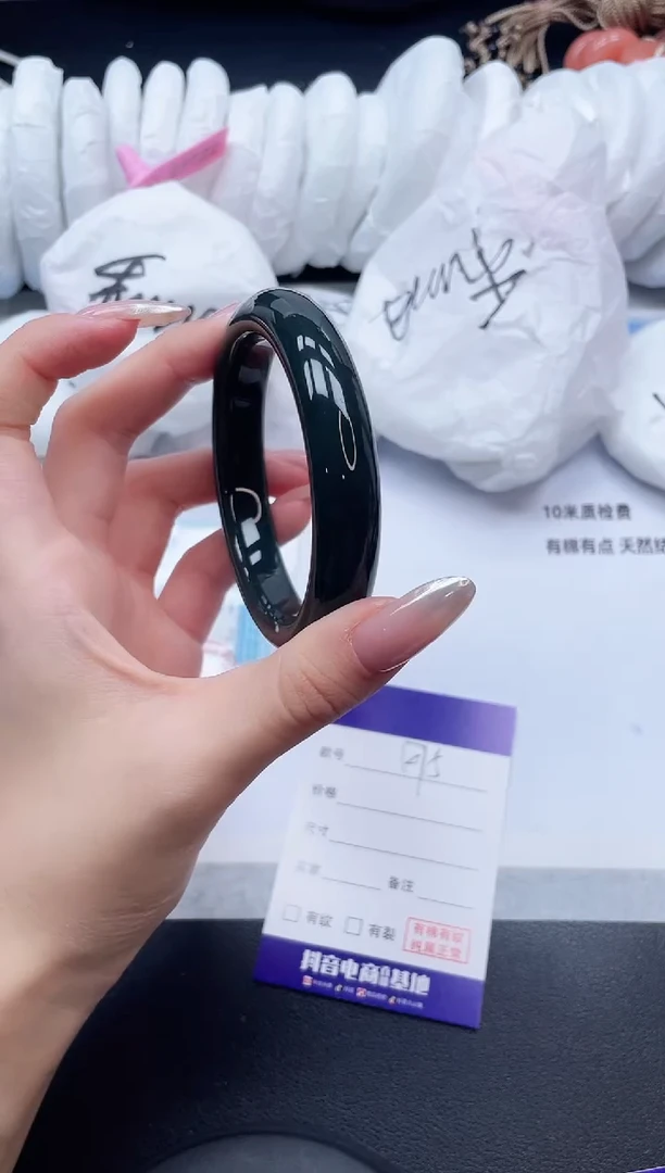 未镶嵌手镯和田玉6K75-58