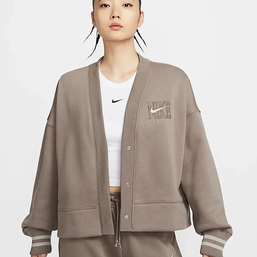 NIKE/耐克蛇年FW25 舒适时尚百搭长袖夹克女款棕色HJ0947233