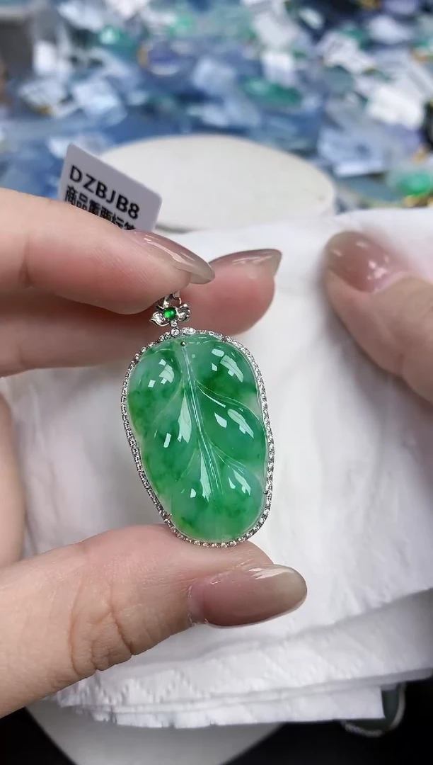 【闪购商品】翡翠颈饰18K金镶嵌天然缅甸翡翠A货