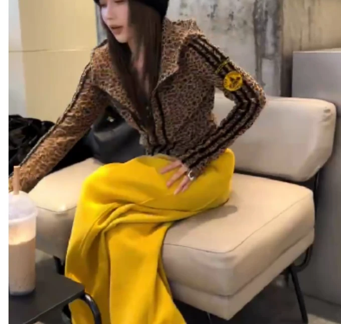 2024冬季新款时尚女装拼接网红洋气豹纹连帽外套裤子淘29