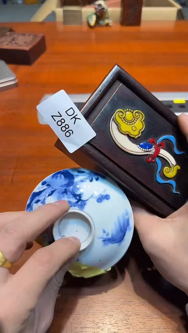 瓷片凭*哈哈哈哈哈哈886