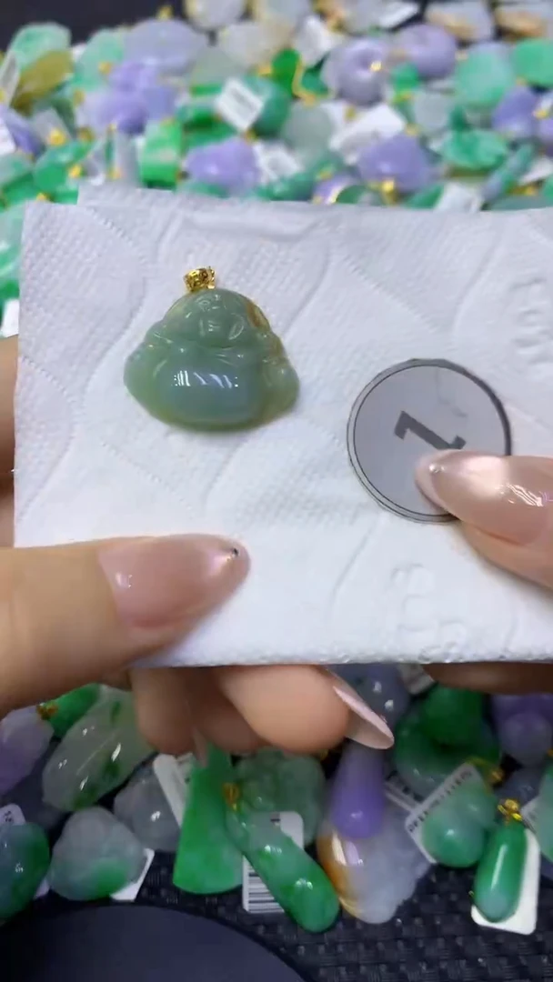 颈饰未镶嵌翡翠天然缅甸翡翠A货