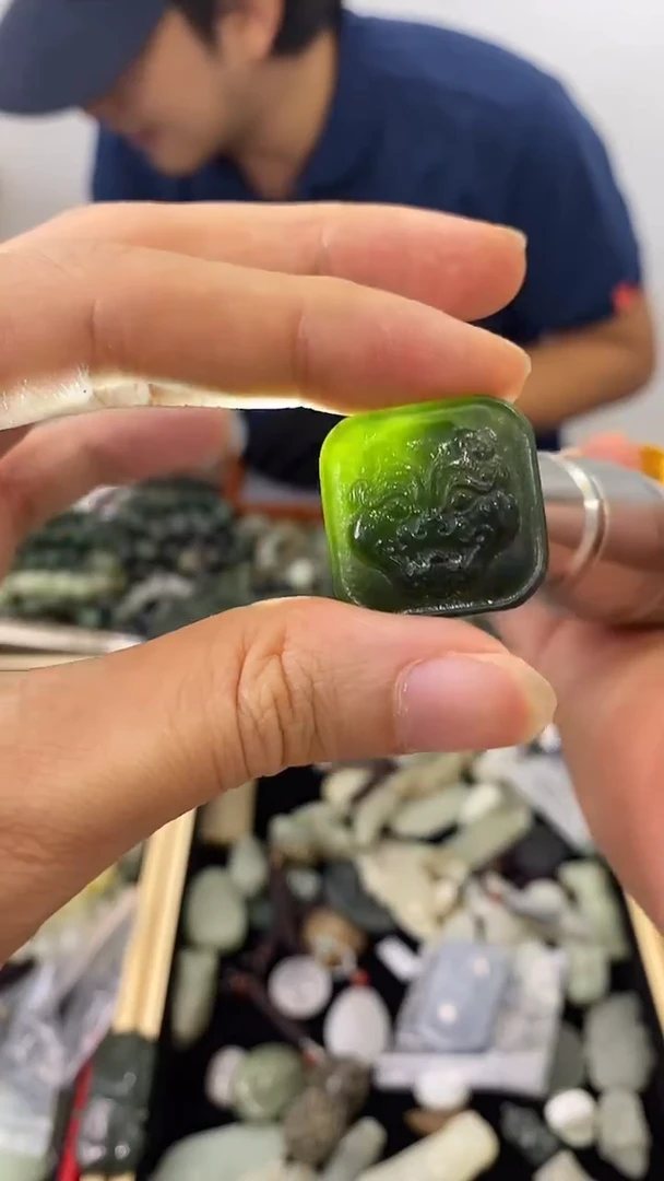 和田玉未镶嵌吊坠(不含链)144