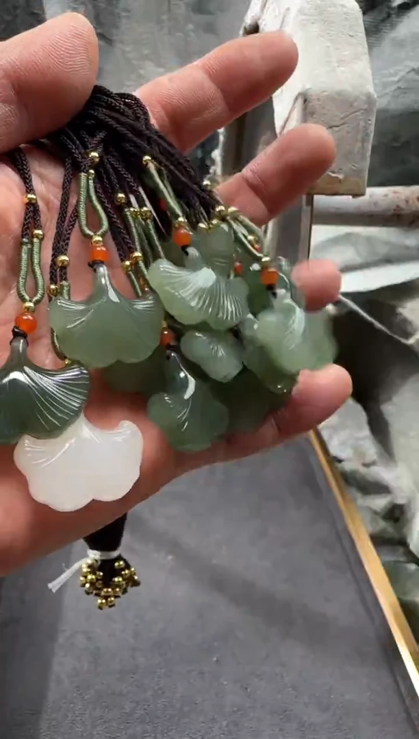 颈饰未镶嵌和田玉吊坠多样性拍一发一件