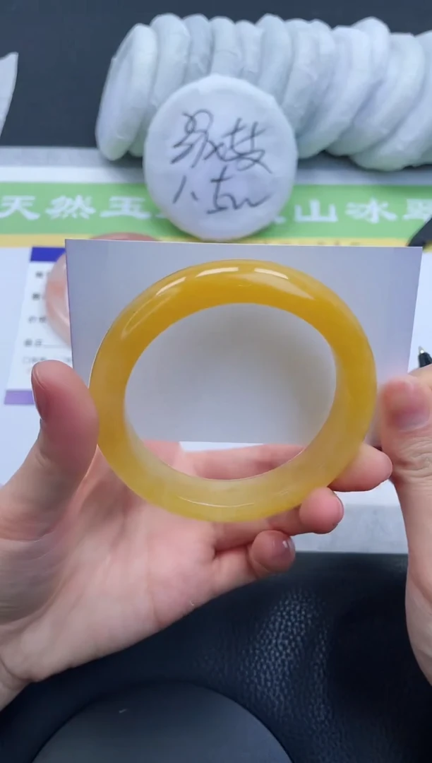 【闪购商品】石英质玉手镯未镶嵌A97-58+