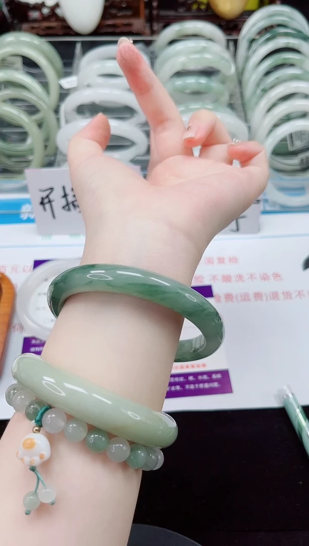 未镶嵌手镯石英质玉31-62/63