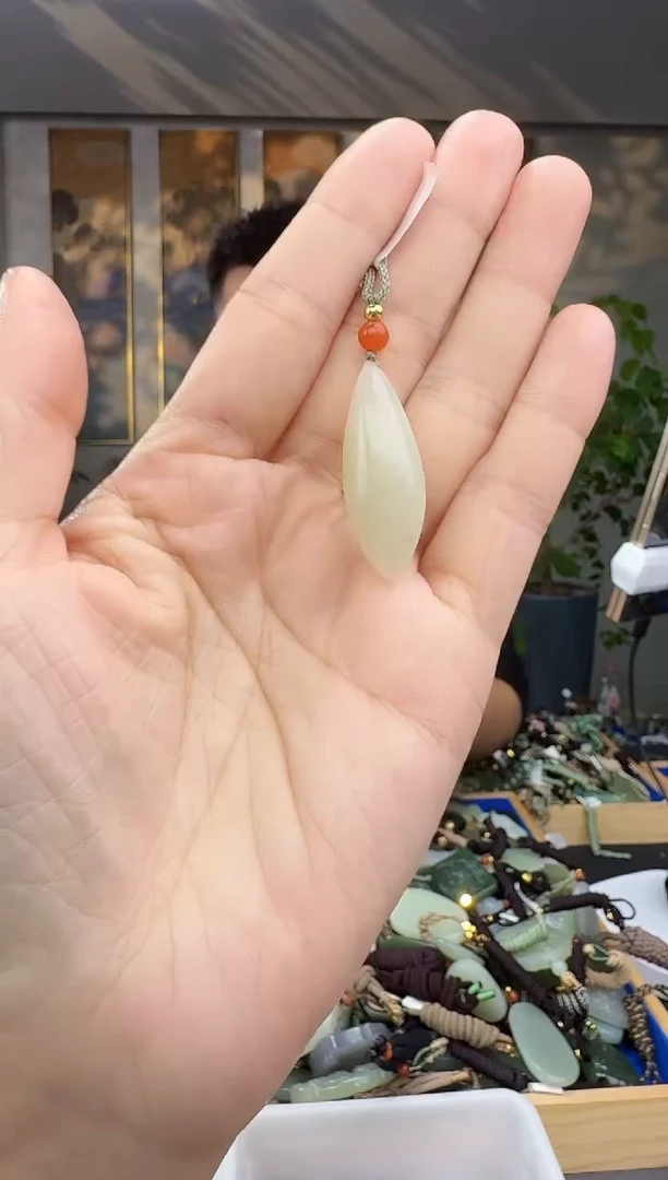 未镶嵌和田玉挂件拍一发一