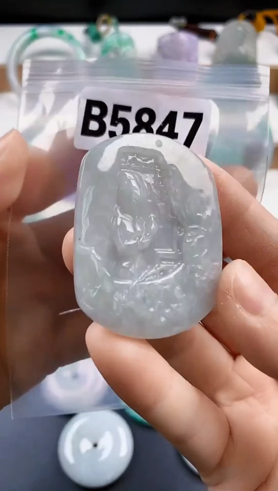 颈饰未镶嵌翡翠天然翡翠吊坠挂件