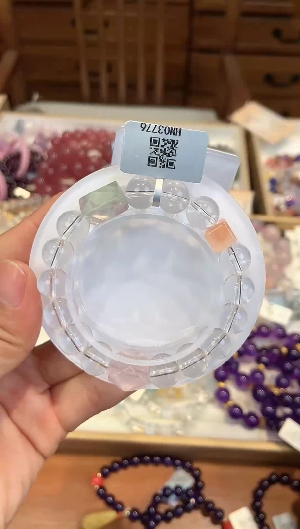 【闪购商品】水晶手串未镶嵌多宝