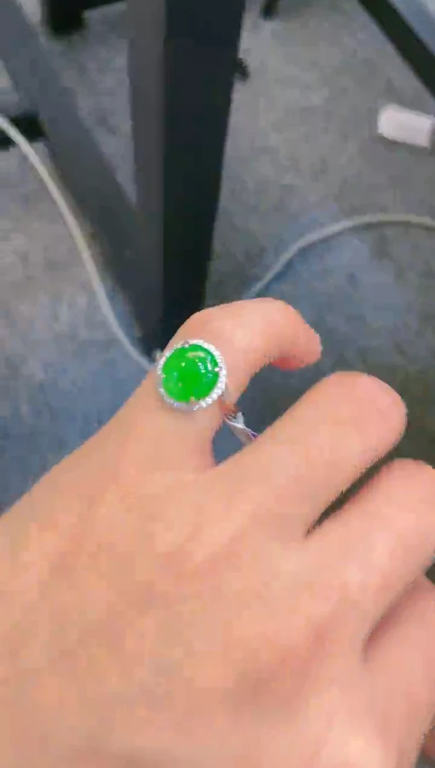 翡翠未镶嵌颈饰天然A货翡翠A4