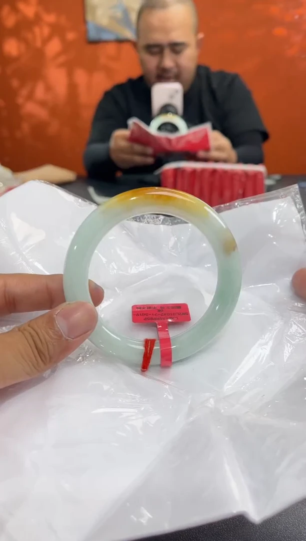 未镶嵌手镯翡翠翡翠手镯