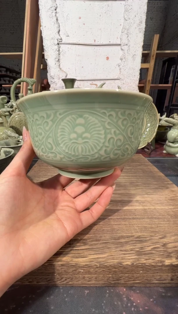 耀州窑菊纹6寸碗一只