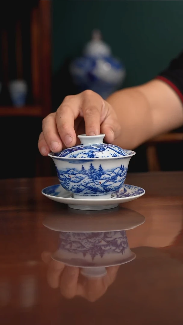 晓月窑青花山水雪景盖碗