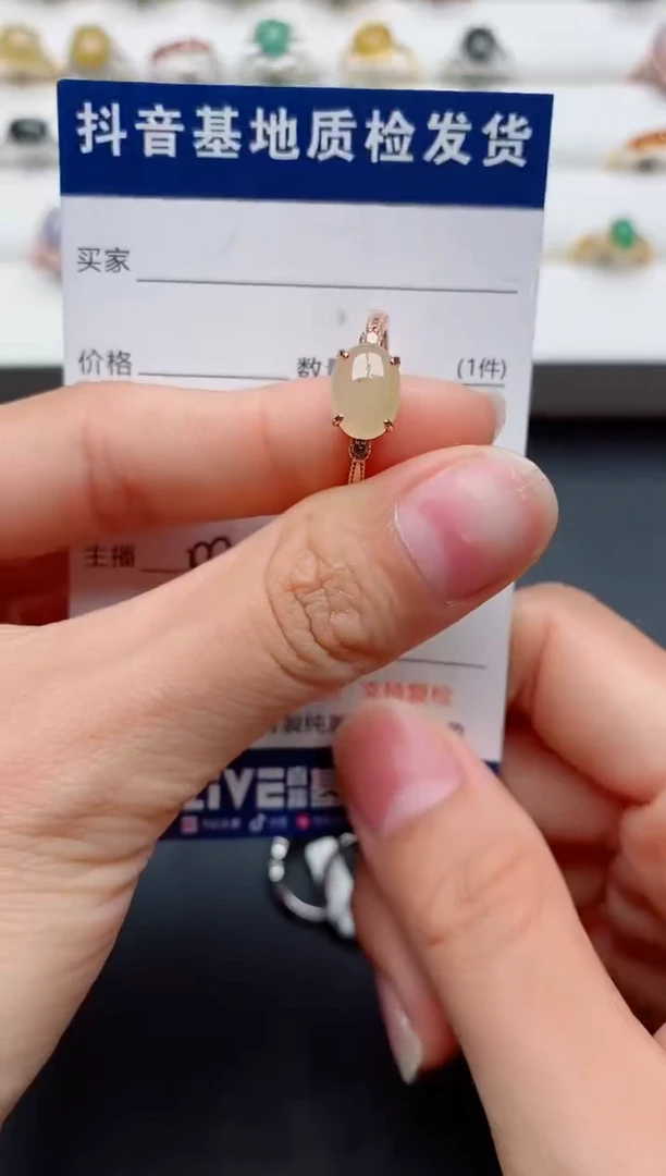 翡翠戒指银S925镶嵌.......