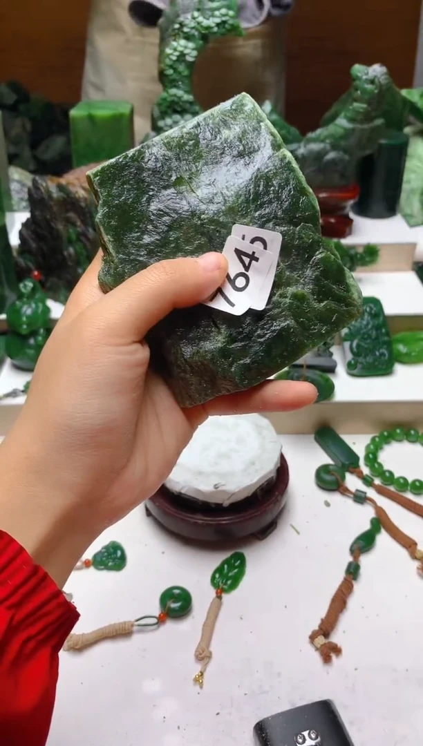 未镶嵌和田玉珠宝半成品1