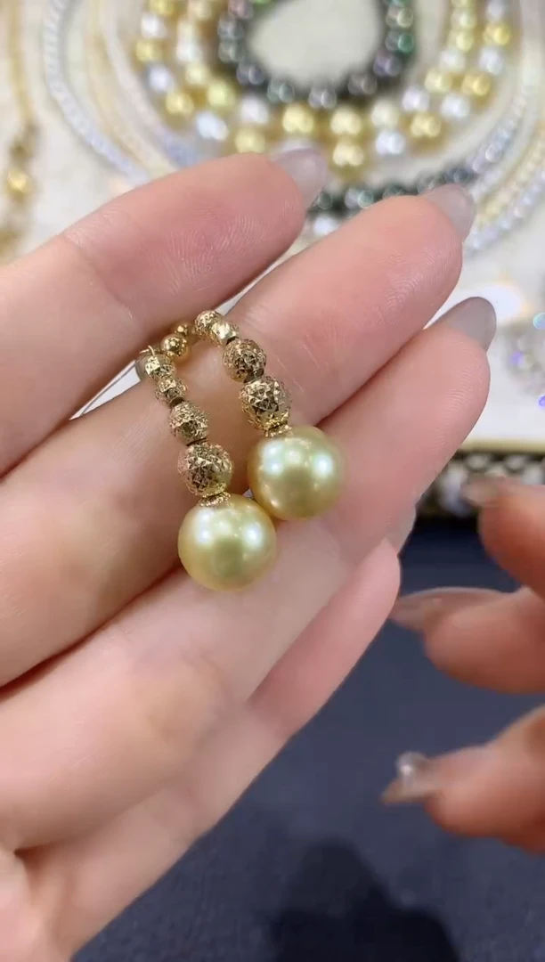 18K金镶嵌海水珍珠耳饰Z59