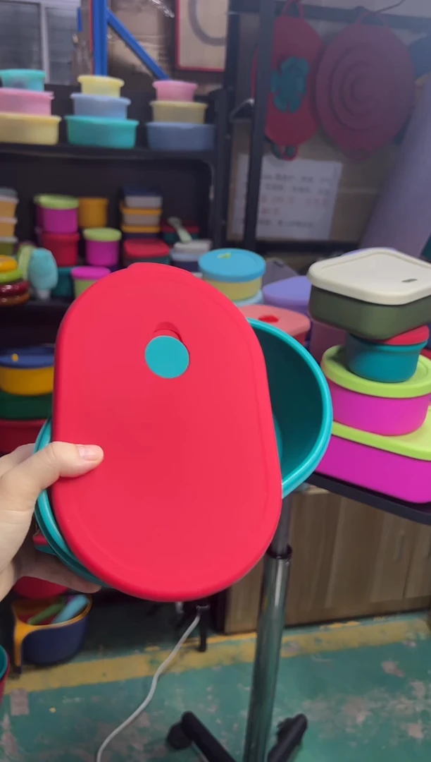 硅胶绿底红盖-椭圆排气盒1500ML