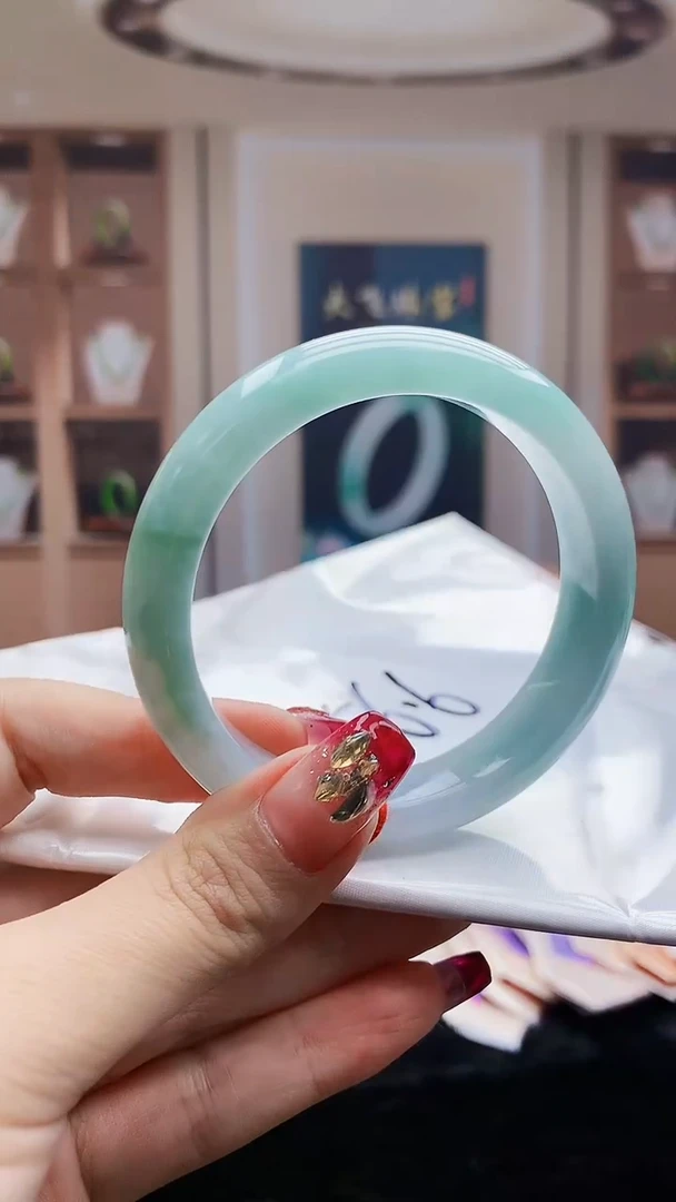 【闪购商品】翡翠手镯未镶嵌    H57-29