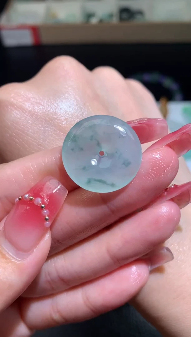 定制翡翠未镶嵌扣子