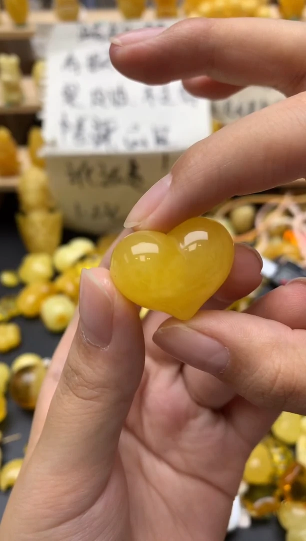 琥珀未镶嵌珠宝奇石055琥珀蜜蜡微瑕