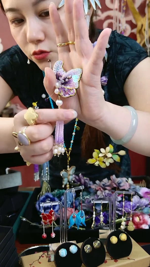 刺绣纯手工非遗绒花
