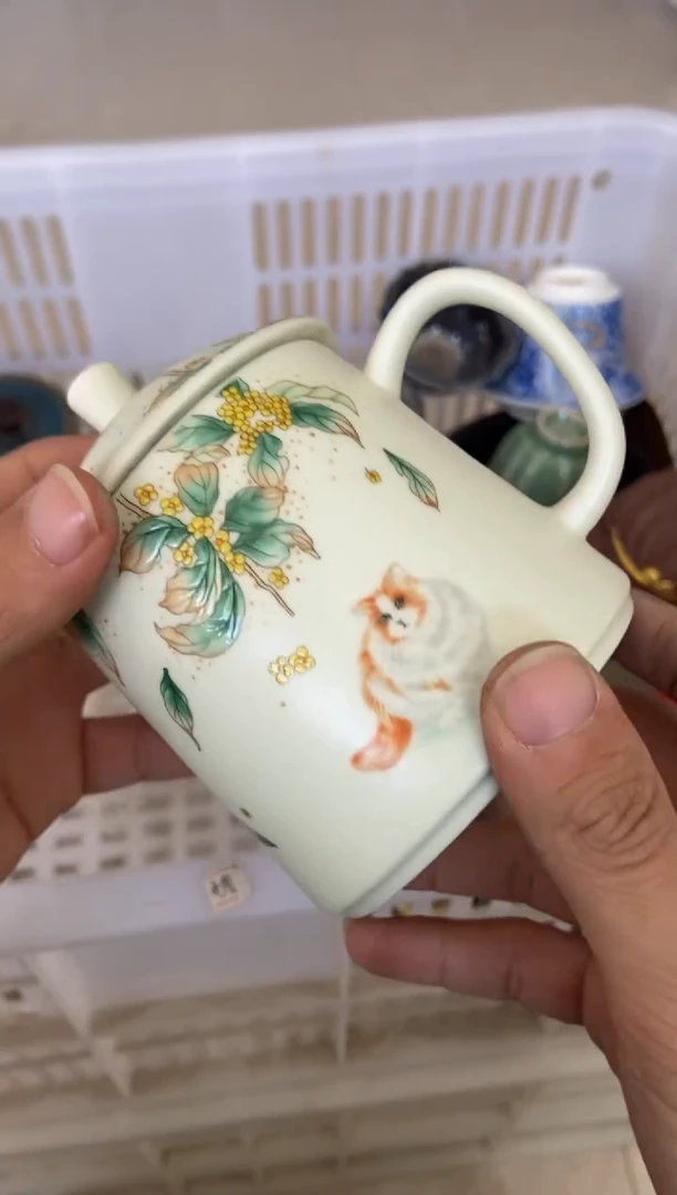 无运费险有瑕疵的摄影的产品有使用过的痕迹有点脏介意勿拍杯