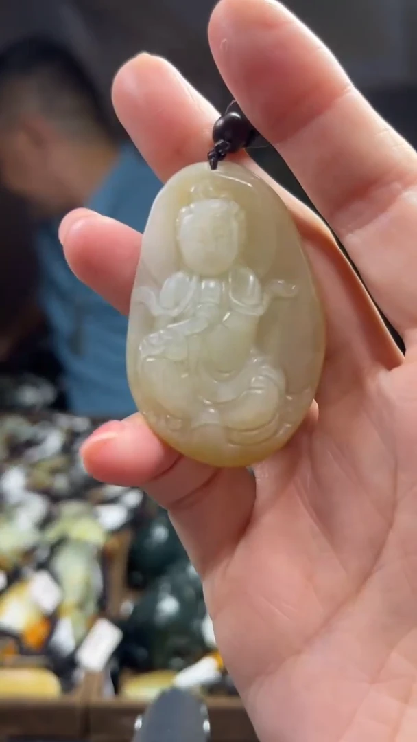 和田玉未镶嵌颈饰·