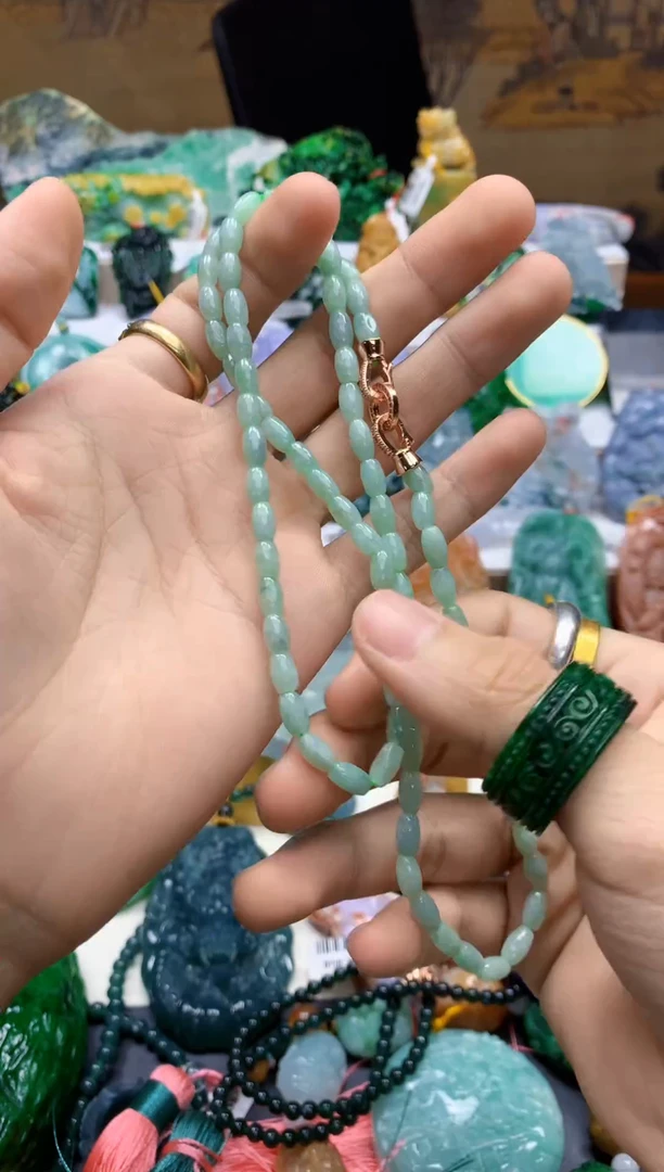 颈饰未镶嵌翡翠天然A货翡翠