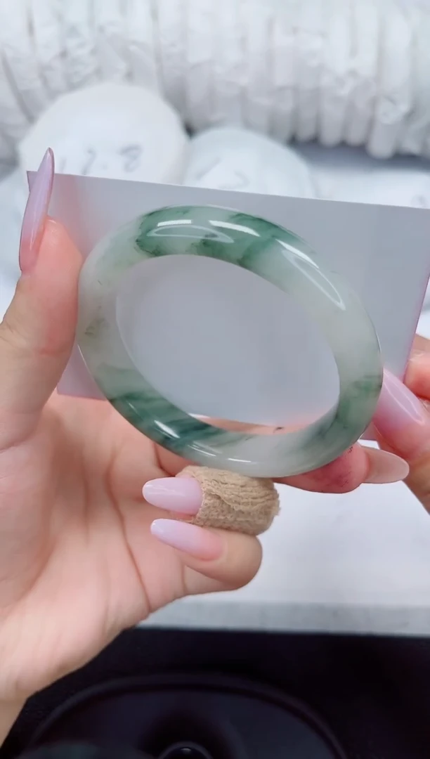 石英质玉手镯未镶嵌177-55/56