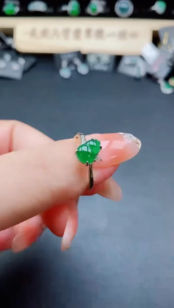 银S925镶嵌戒指翡翠1