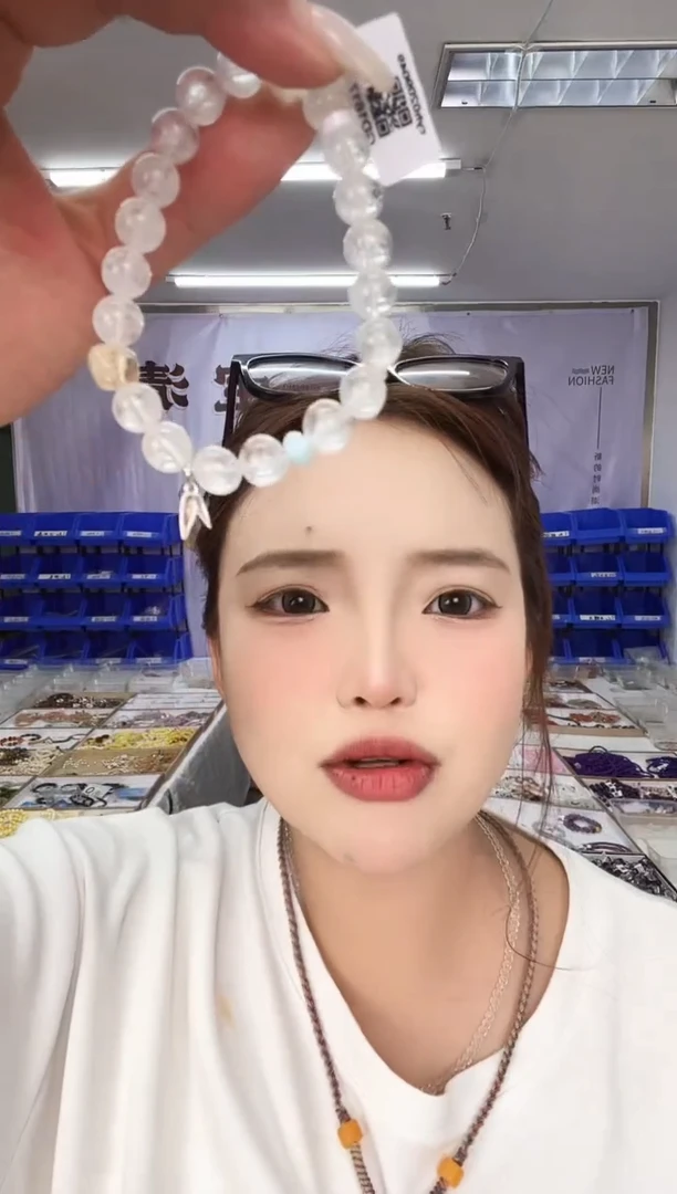 水晶手链未镶嵌天然珠宝多样性发其一