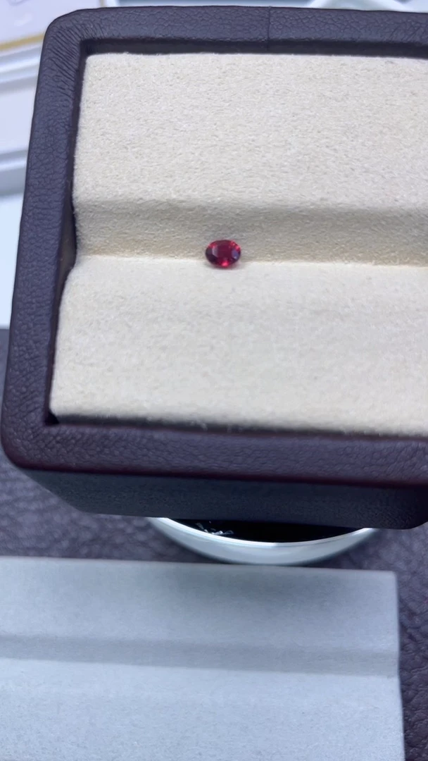 裸石尖晶石0.3ct