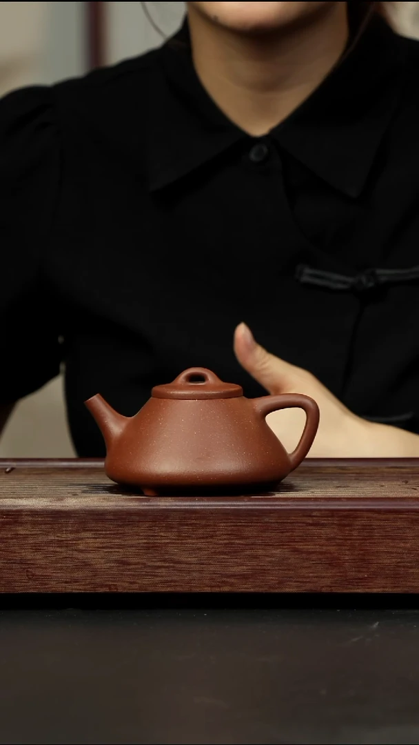 紫砂茶壶红降坡子冶石瓢李淑芬