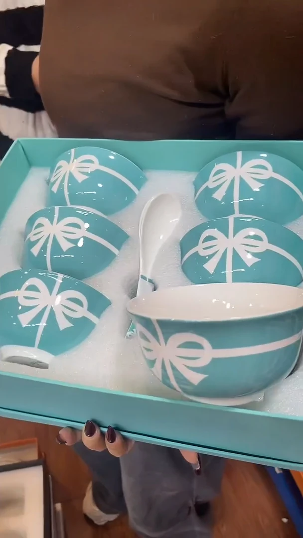 杯鸿辉家品牌瓷器，京东包邮！