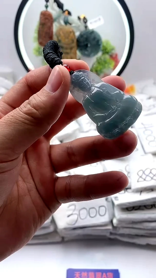 【闪购商品】翡翠颈饰未镶嵌小观音