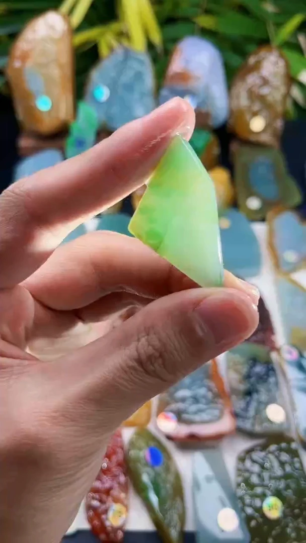 未镶嵌定制翡翠1