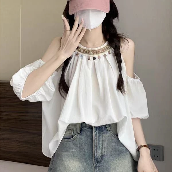 韩系高级重工钉珠露肩衬衫女夏季设计感压褶宽松泡泡袖娃娃衫上衣
