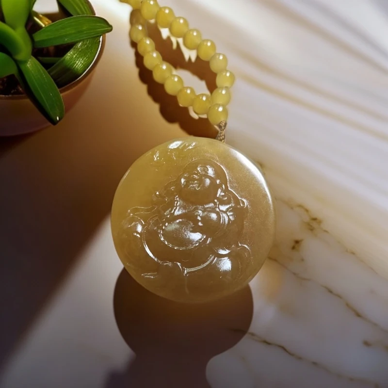 棕色佛公吊坠一件