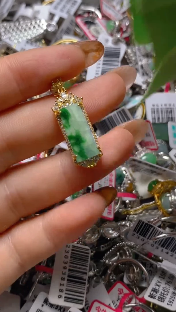 银S925镶嵌戒指翡翠百内无证书