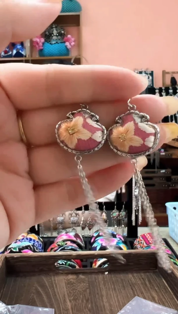 织绣艺枝独绣老绣饰品136
