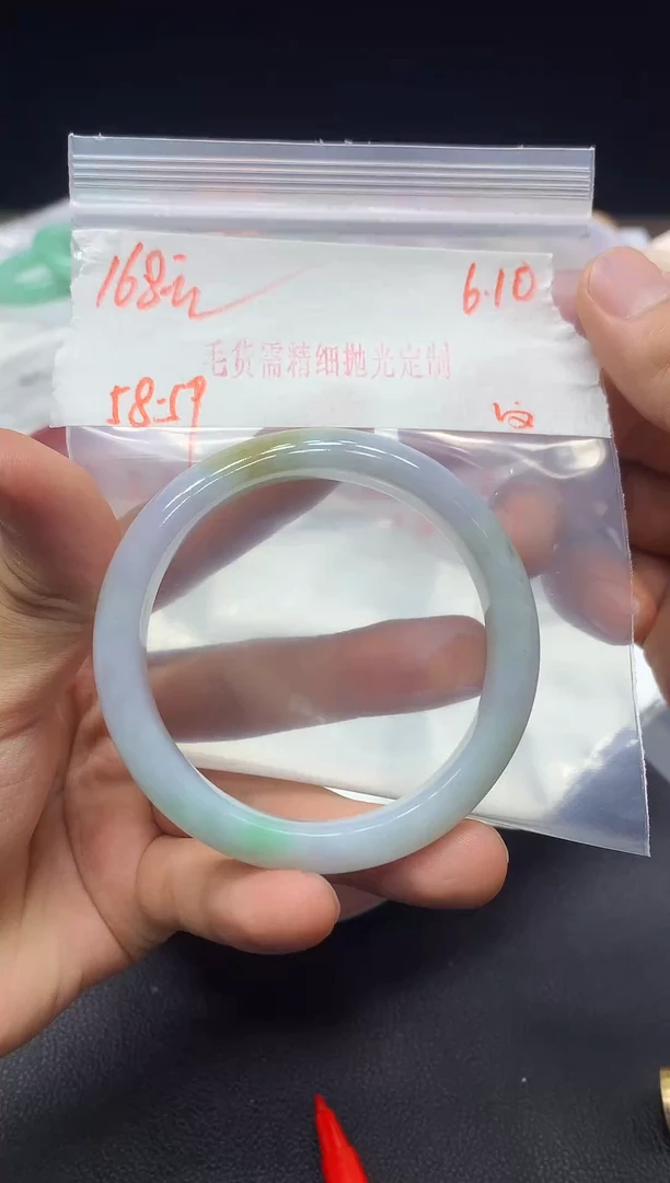 定制翡翠毛货需要精细抛光未镶嵌天然A货翡翠