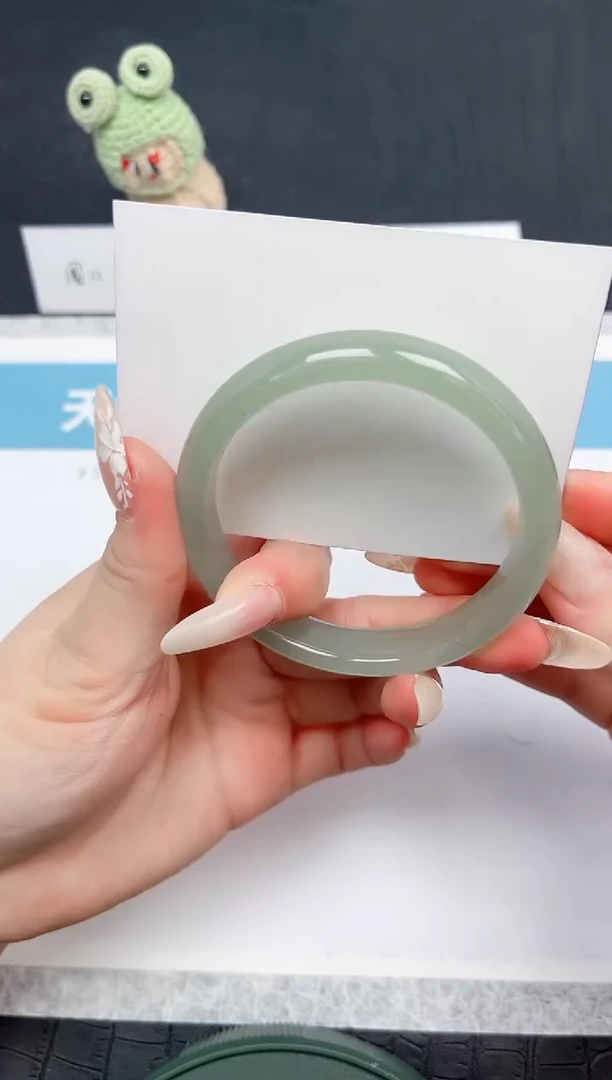 【闪购商品】石英质玉手镯未镶嵌114-58.8