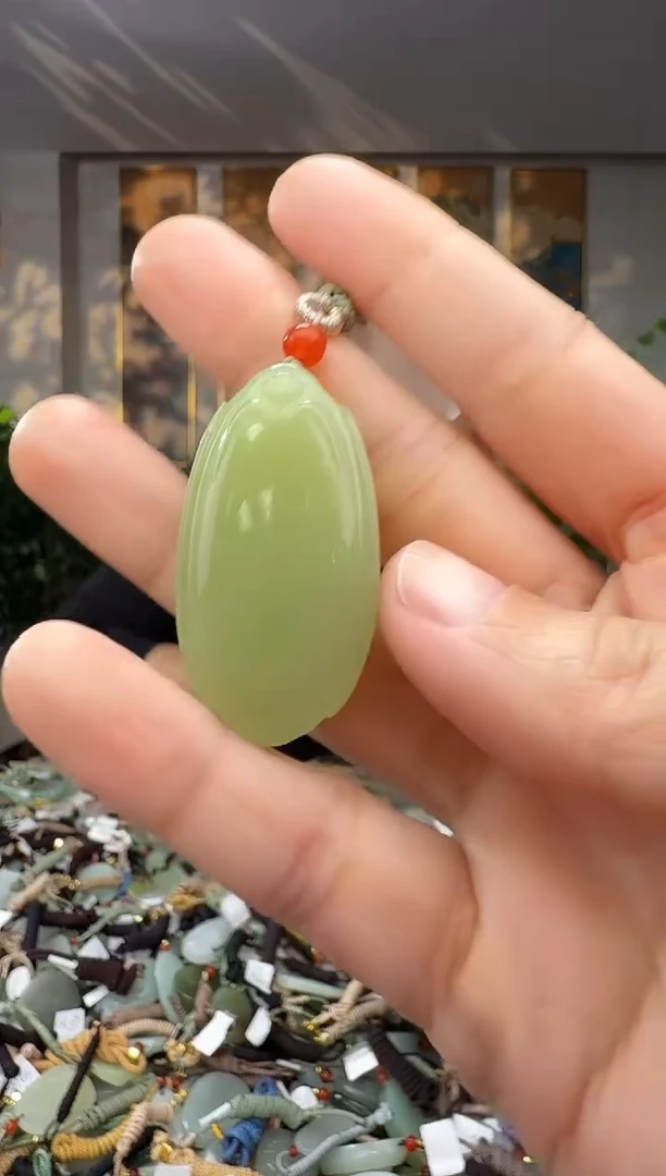 未镶嵌和田玉挂件拍一发一