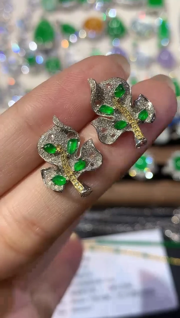 18K金镶嵌翡翠耳饰a120