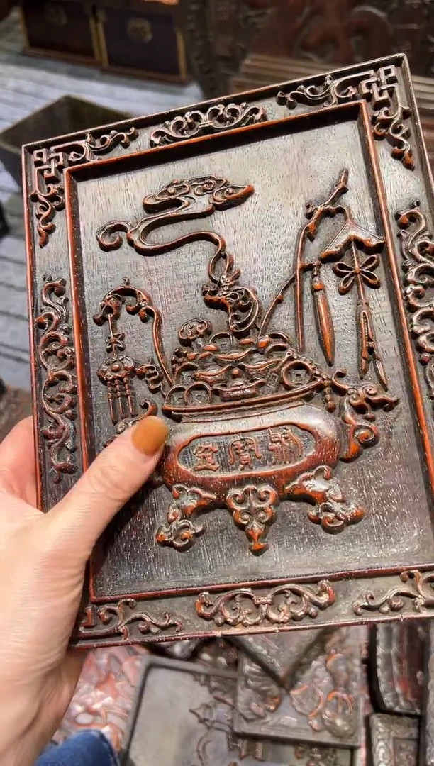 木紫檀雕刻一物一拍