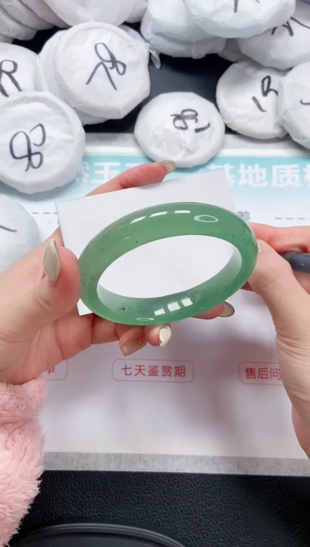 【闪购商品】石英质玉手镯未镶嵌 11L125-60