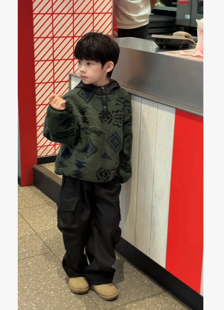 男童加绒卫衣套装2025新款儿童帅气百搭冬季休闲炸街加厚两件套潮