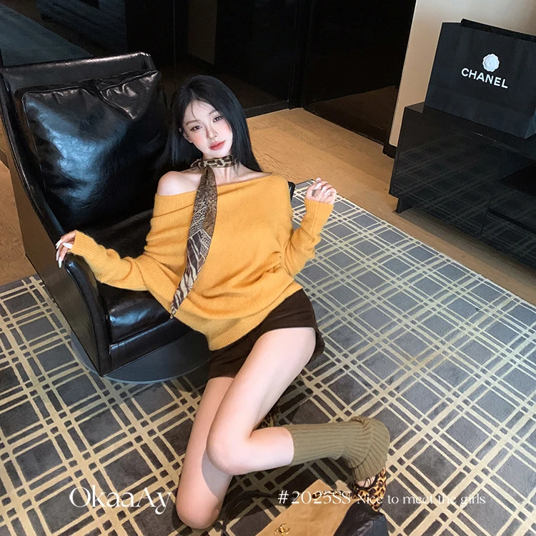 慵懒斜肩毛衣女2025秋季新款法式时尚气质露肩针织衫长袖上衣