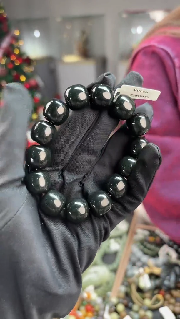 未镶嵌手串和田玉董小姐推荐 多样性发货 拍一发一tq16